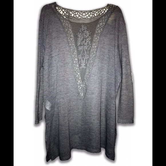 Sweater with crocheted back - Picture 1 of 2